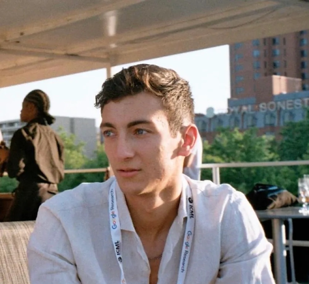 Dustin Klebe